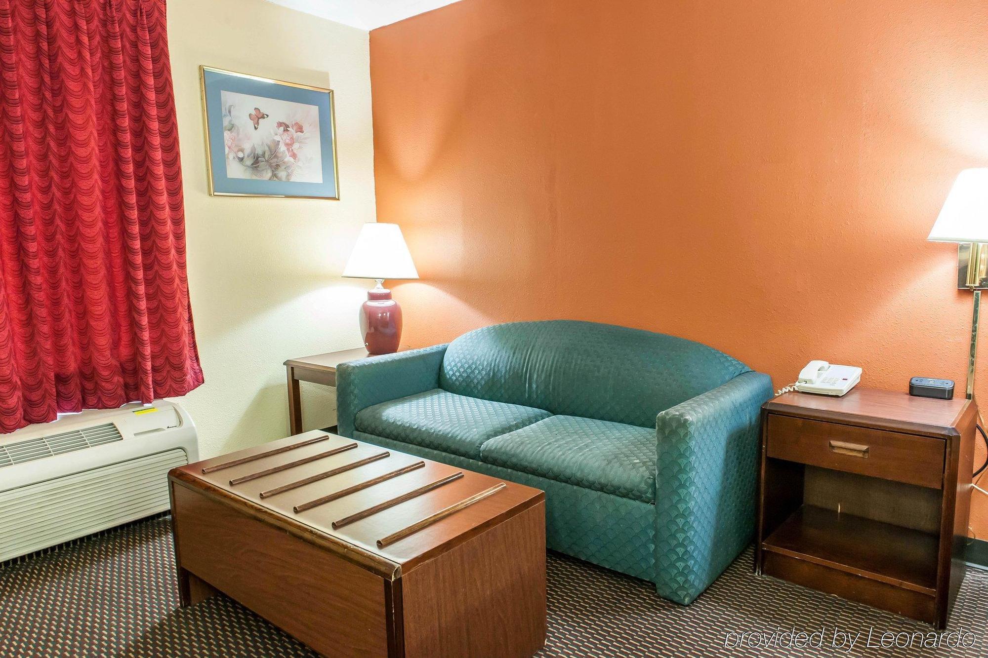 Econo Lodge Seymour Exteriör bild