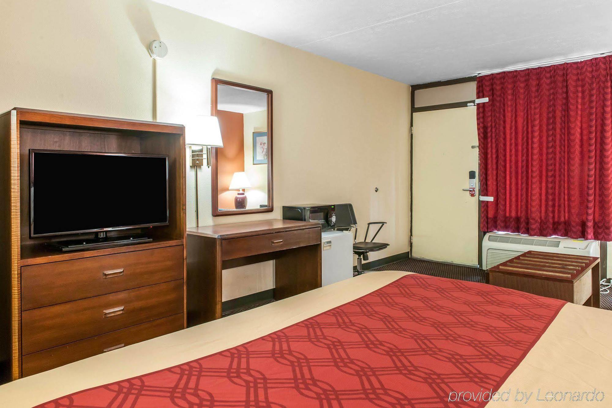 Econo Lodge Seymour Exteriör bild